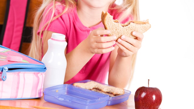 iStock_back-to-school lunch.jpg